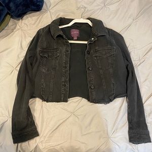 Raw Edge Cropped Denim Jacket
